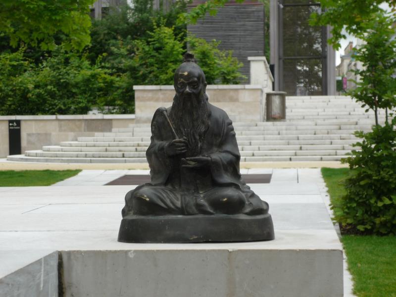 La statuette en bronze du philosophe chinois Lao Tseu