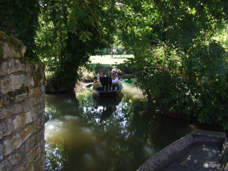 Balade en barque dans le Marais Poitevin