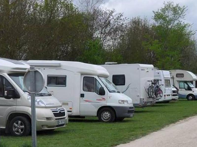 Aire de stationnement camping cars Oiron Plaine et Vallées Thouarsais
