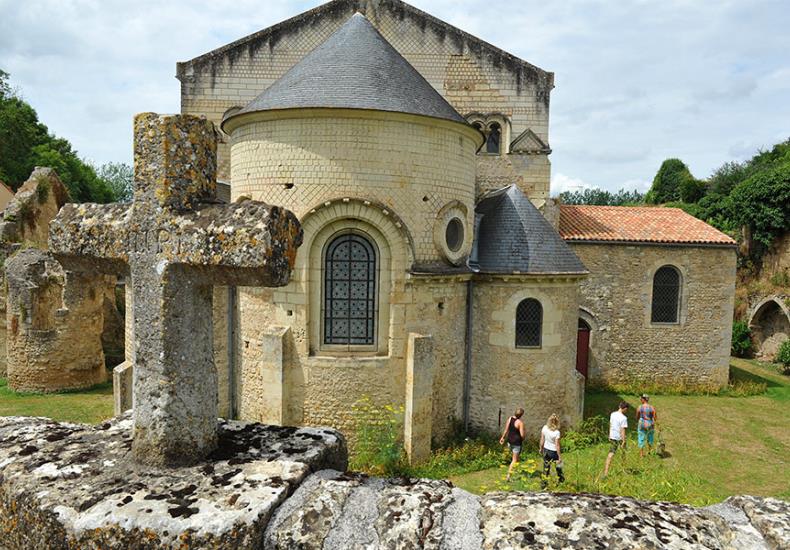 église St Généroux patrimoine Thouarsais.jpg_1