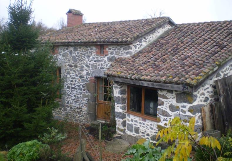 La Foret-sur-sevre-gite-de-PeachCottage-facade-sit.jpg_1