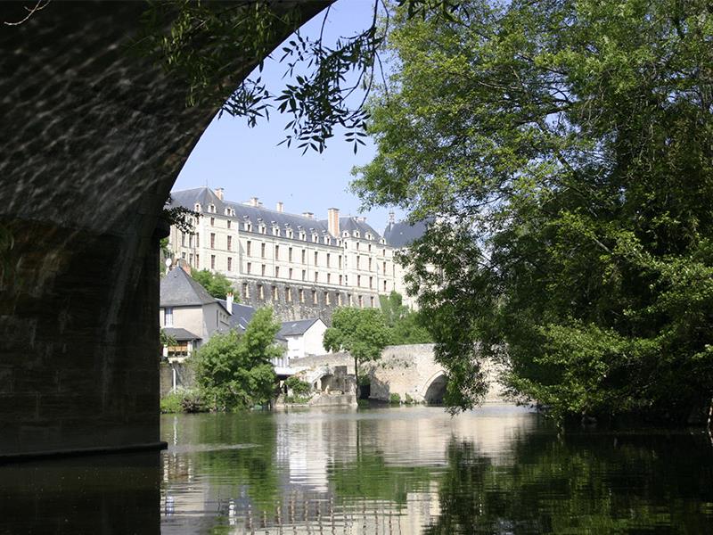Chateau des ducs de la tremoille patrimoine Thouars Thouarsais.jpg_1