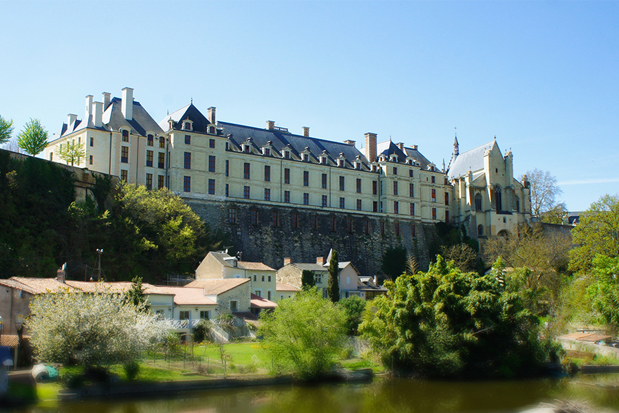 Chateau des ducs de la tremoille patrimoine Thouars Thouarsais.jpg_5