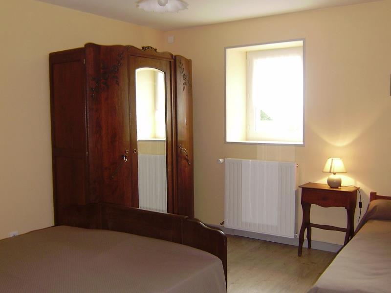 clesse-gite-puy-fleury-chambre1.jpg_5