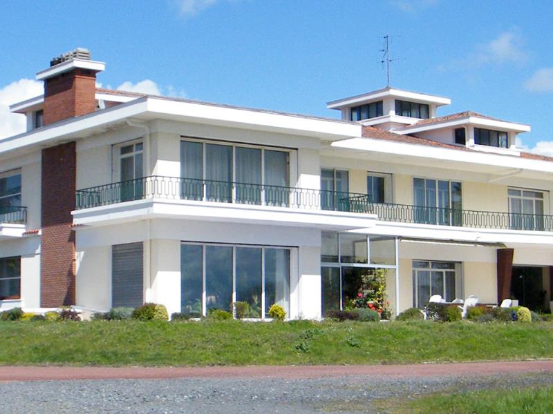 Villa Ayrault