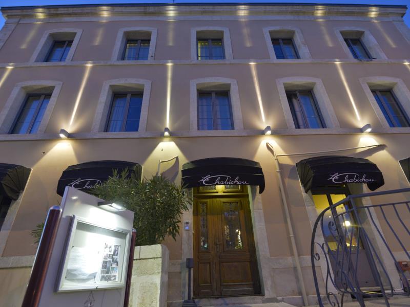 L'hôtel-bar-restaurant 
