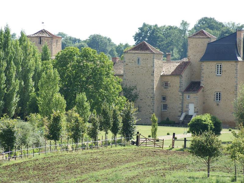 Chateau d'Oroux