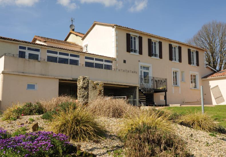 Chambre d'hôtes, La Marmotte à Queue plate, Beugnon-Thireuil