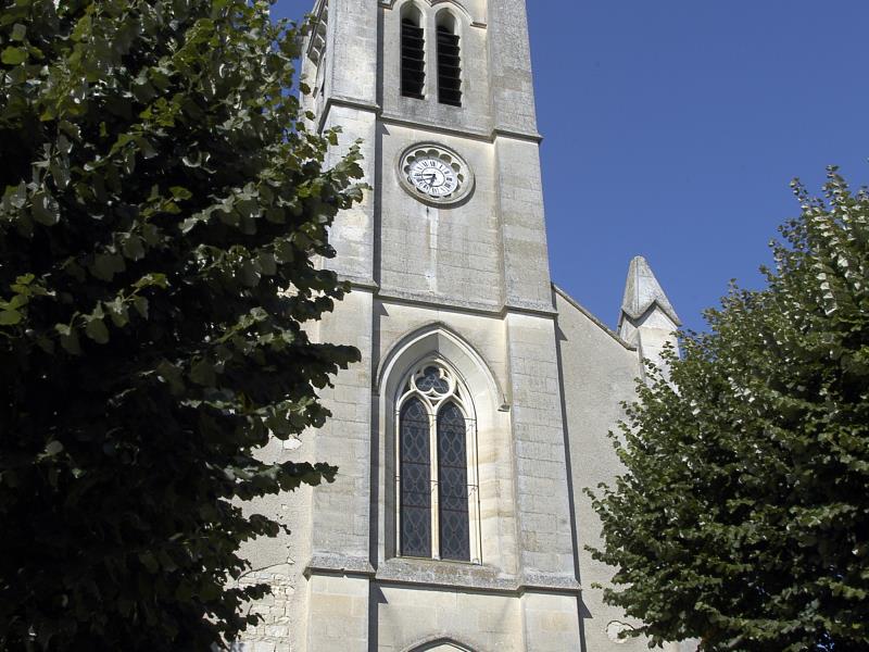 L'église Saint-Vincent à Sansais