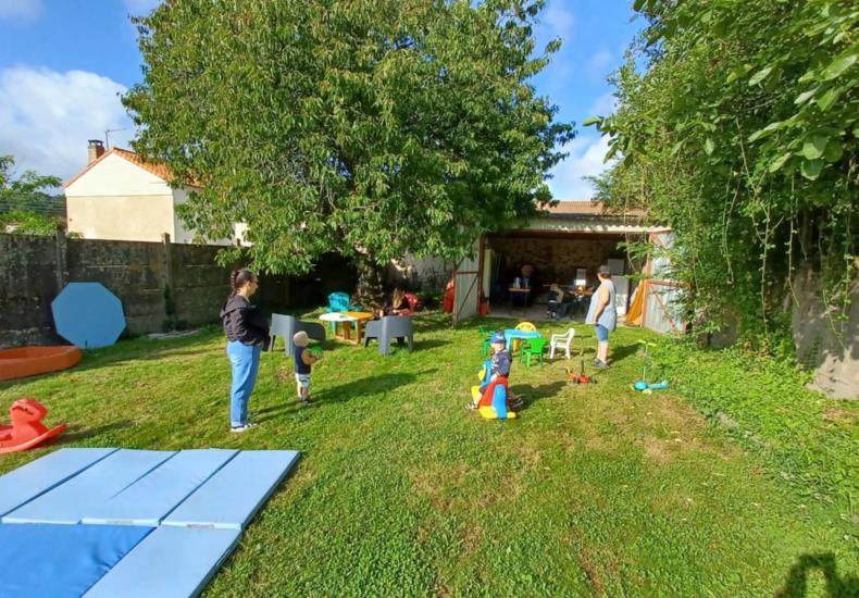 Lieu d'Accueil Enfant-Parent au Jardin (LAEP)