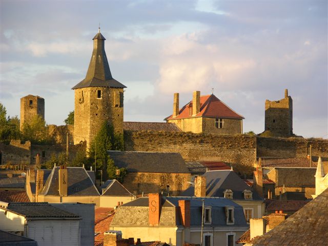 VieuxChateau