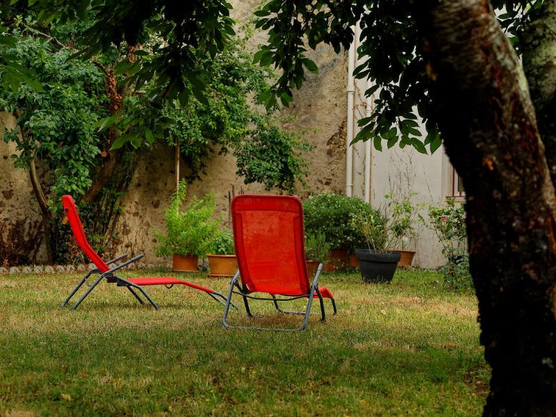 argentonnay-les-chambres-de-la-vallee-jardin