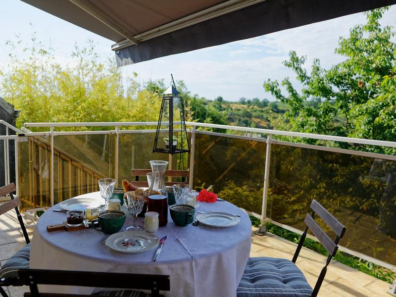 argentonnay-les-chambres-de-la-vallee-petit-dejeuner