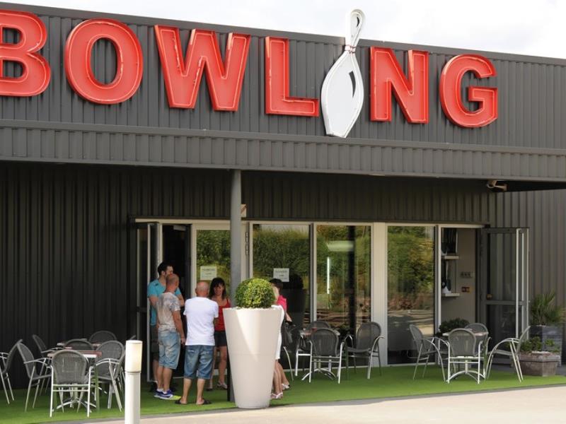 bowling--pw--2