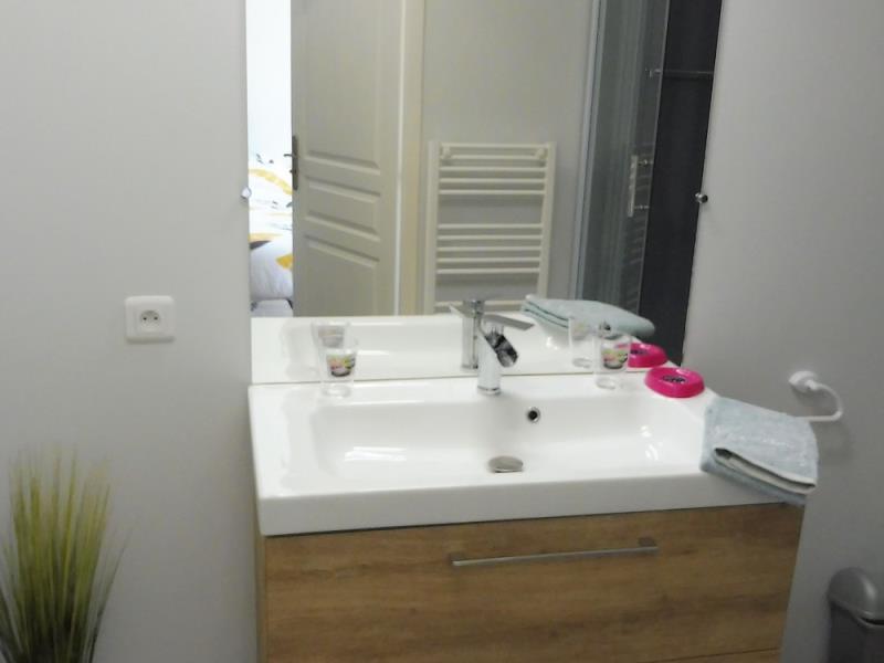 bressuire-chambres-dhotes-les-gaveries-ch5-salle-de-douche