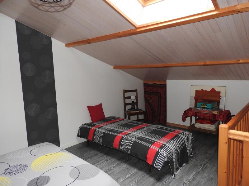 bressuire-terves-chambre-dhotes-appart-les-jards-chambre3