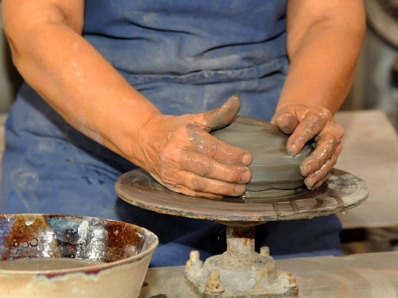 Atelier de poterie de Saint-Médard - Tournage
