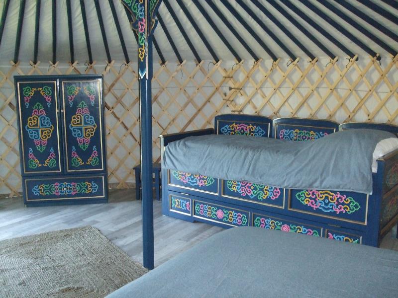 clazay-aire-naturelle-de-camping-ICB-la-yourte-1place