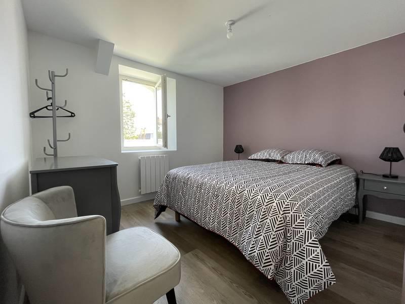 Meuble logis de la place Thouars Thouarsais