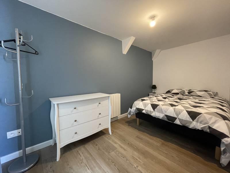 Meuble logis de la place Thouars Thouarsais