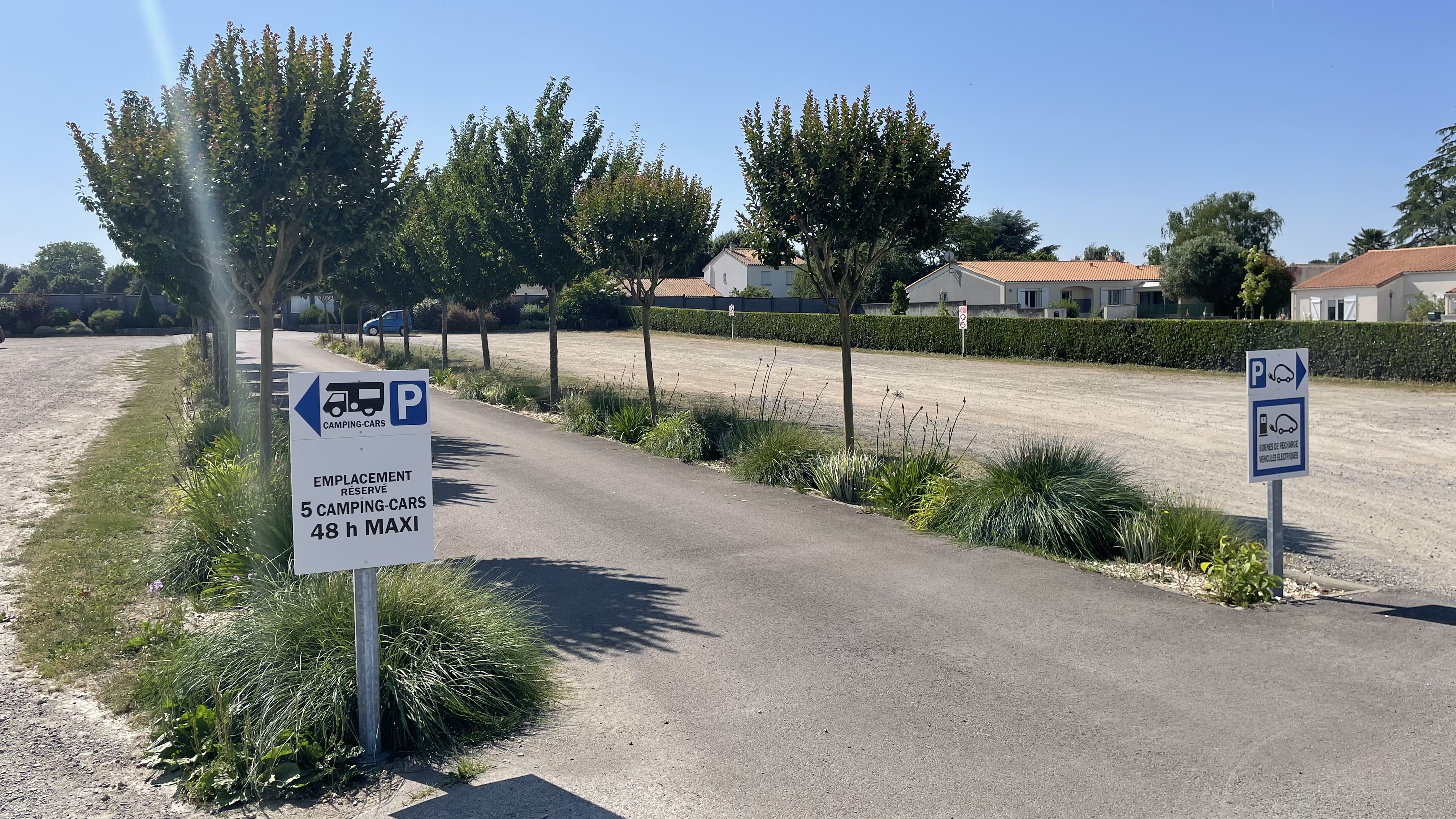 Aire de services pour camping-cars  Chauray - Deux-Svres Tourisme