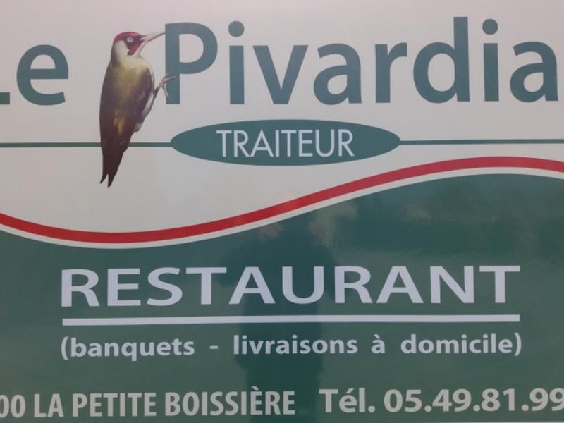 la-petite-boissiere-restaurant-le-pivardias-pancarte