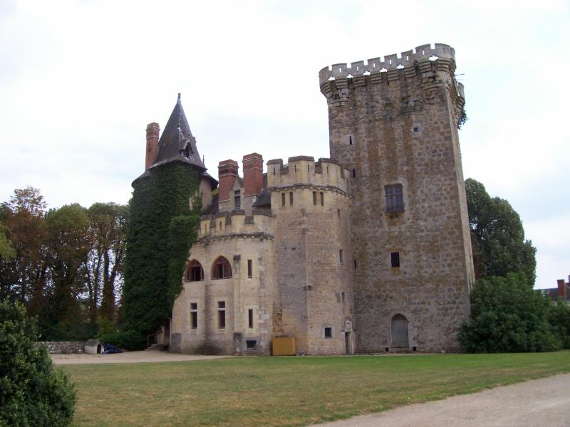 Chateau de Saint-Loup
