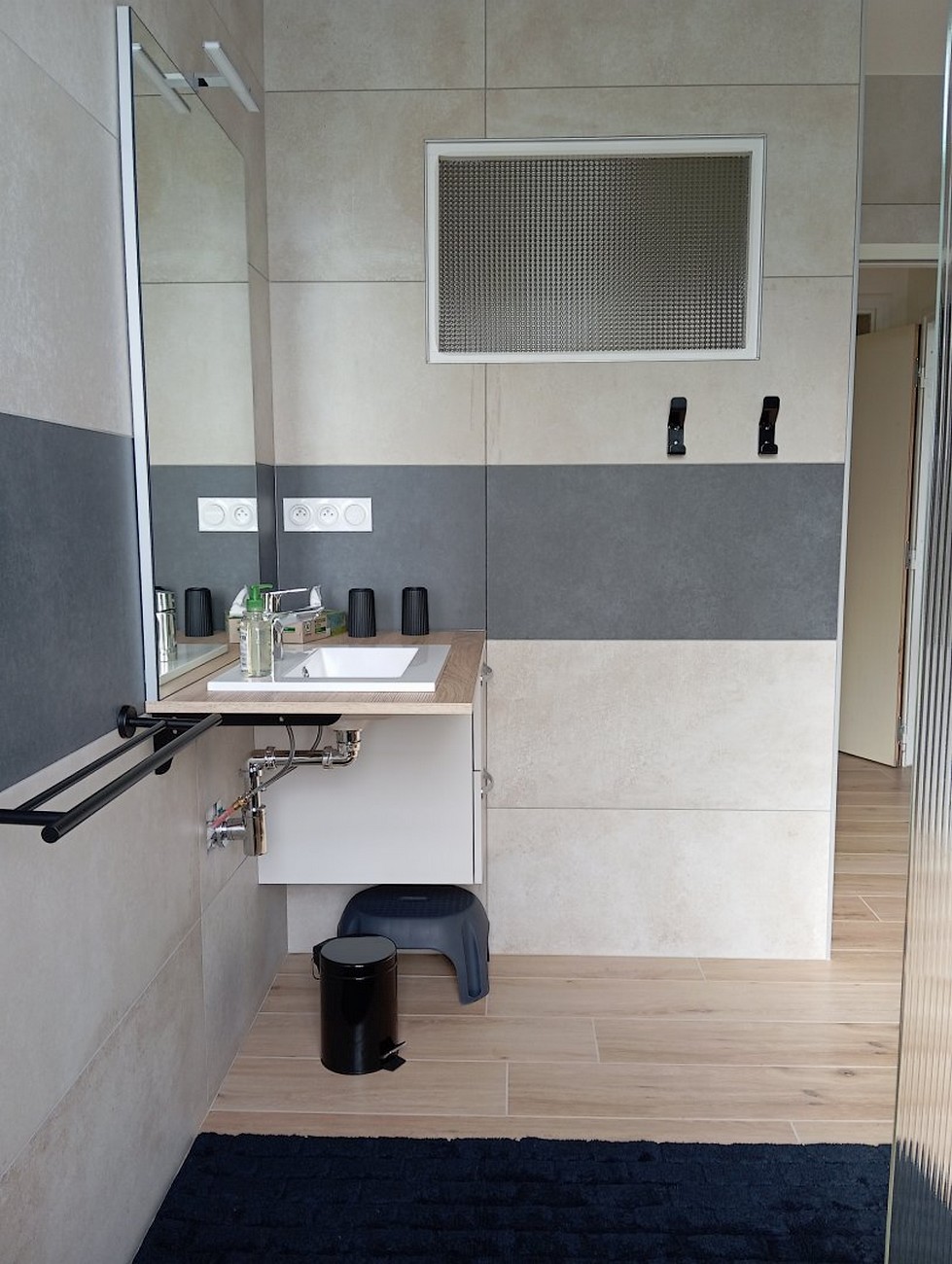 st-amand-sur-sevre-gite-le-grand-puy-loup-sdb