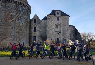 st-andre-sur-sevre-vibrez-nature-trottinettes-chateau-st-mesmin