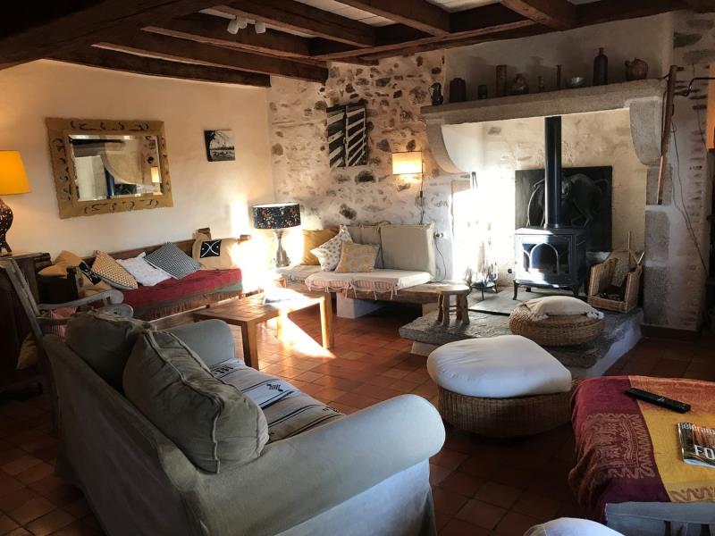 st-jouin-de-milly-gite-la-falourdiere-14pers-salon-bis