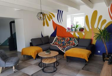 st-paul-en-gatine-gite-la-vie-en-couleur-salon