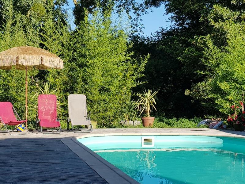 st-pierre-des-echaubrognes-domaine-chantoiseau-piscine